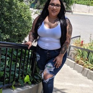 Meet your Posher, Loveely